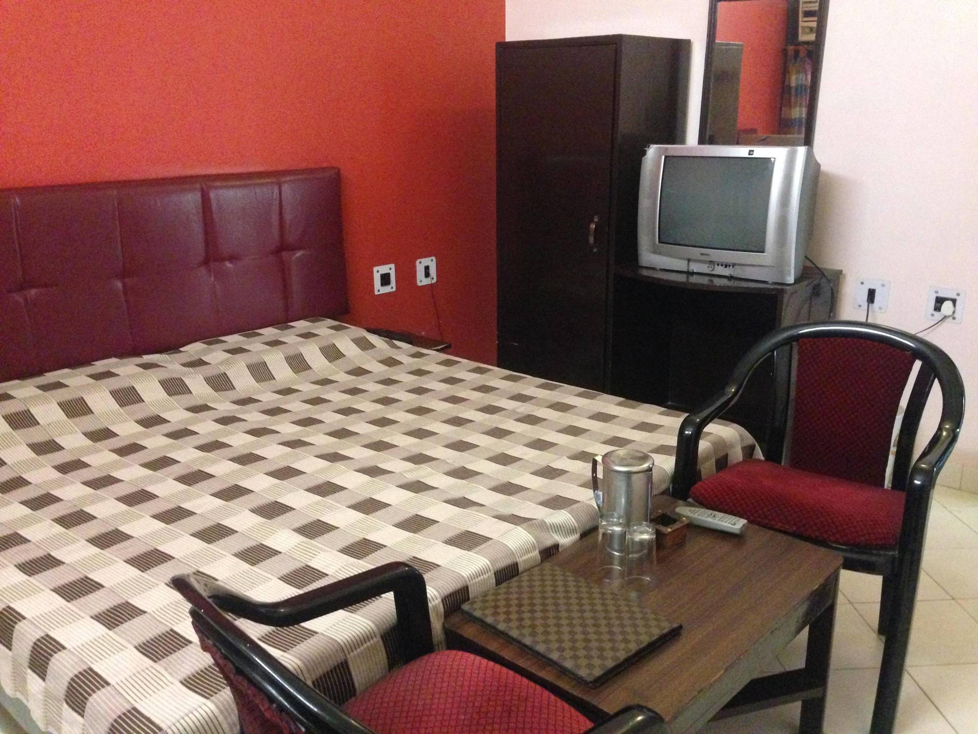Hotel Amber Rudrapur Екстер'єр фото