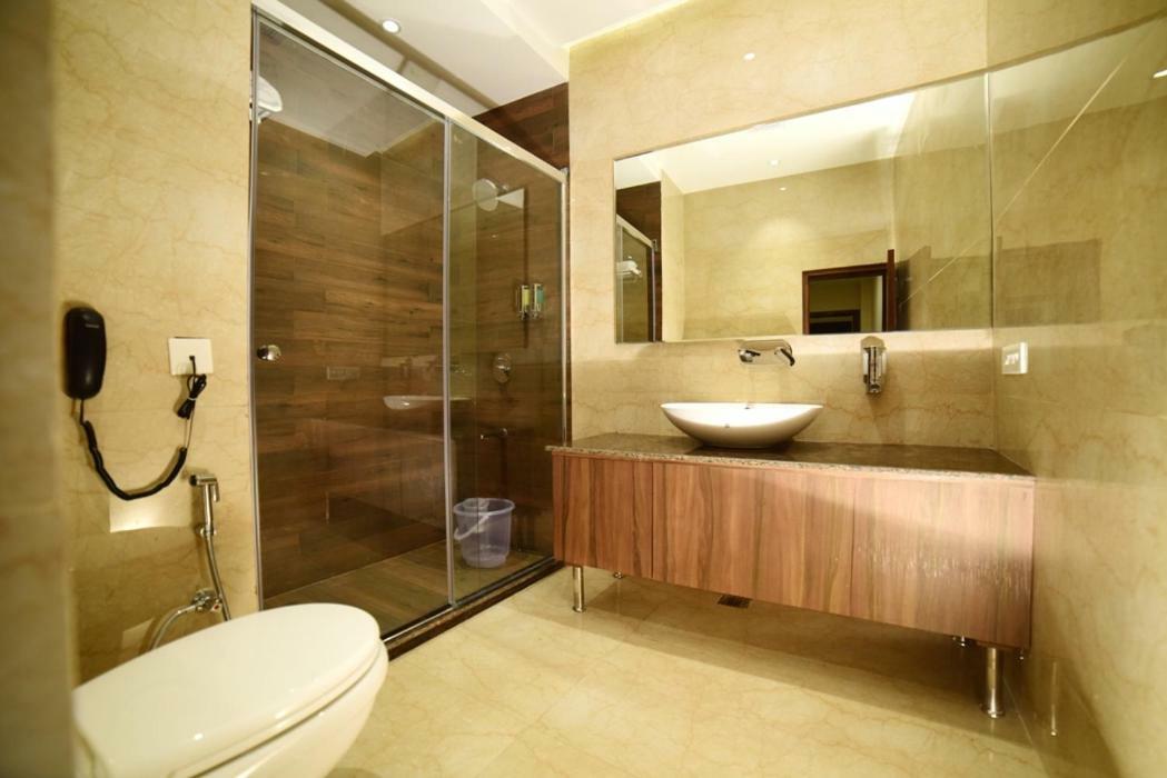 Hotel Amber Rudrapur Екстер'єр фото